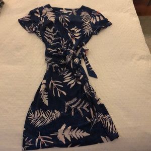Blue floral print DVF short sleeve dress